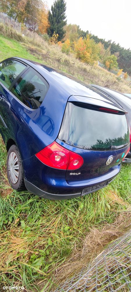 Volkswagen Golf V 1.4 FSI Trendline - 4