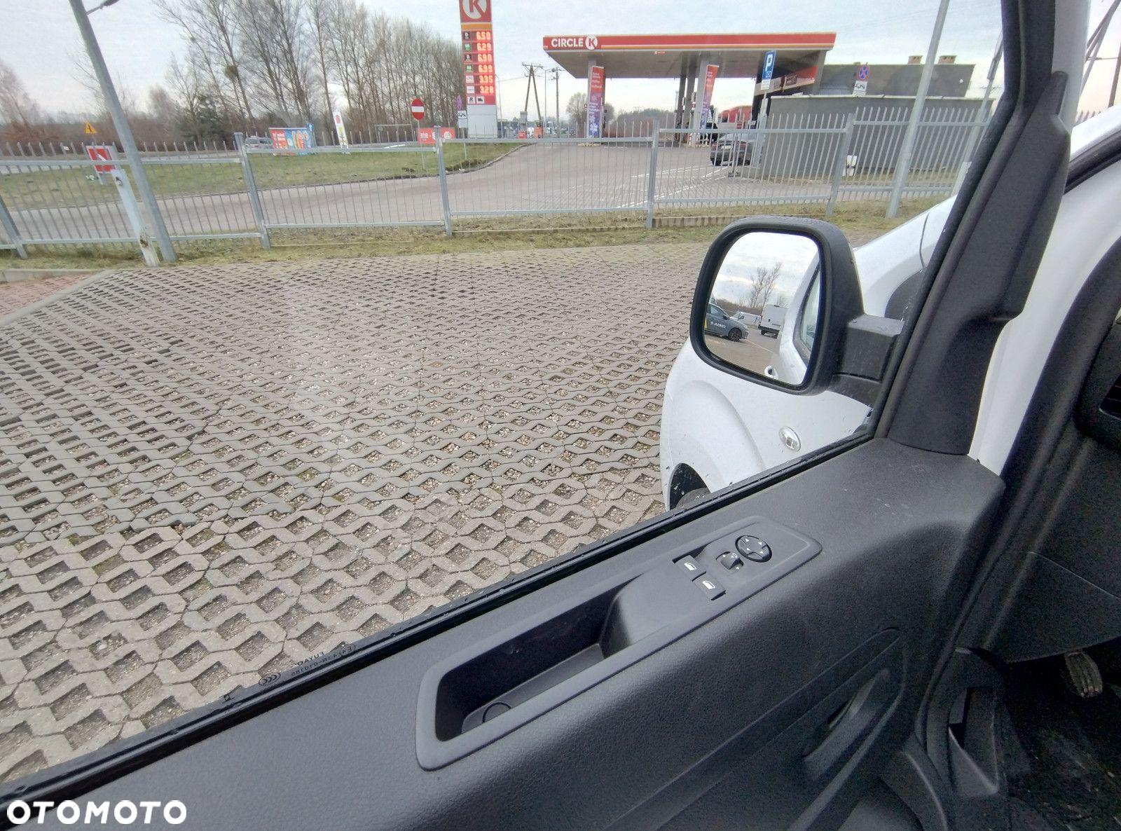 Opel vivaro Nowy Vivaro Furgon Long 2.0d 144 KM MT6 - 29