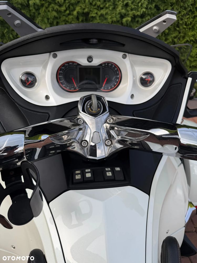 Can-Am Spyder - 7