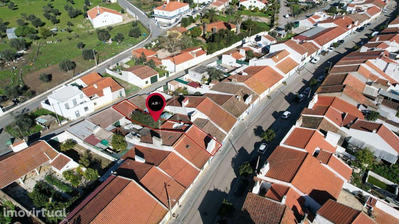 Moradia  Unifamiliar T1+1 situado em Arraiolos - Igrejinha - Grande imagem: 2/25