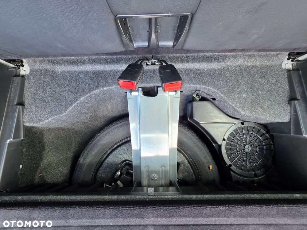 Mercedes-Benz Klasa E 350 4Matic Avantgarde Sport Edition AMG - 29