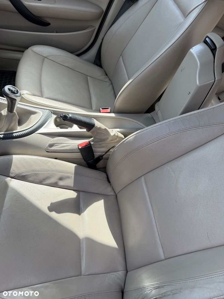 BMW Seria 1 120i - 15