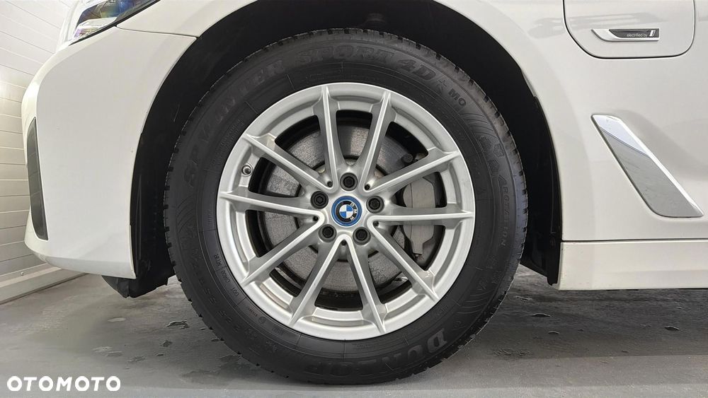BMW Seria 5 530e xDrive - 19