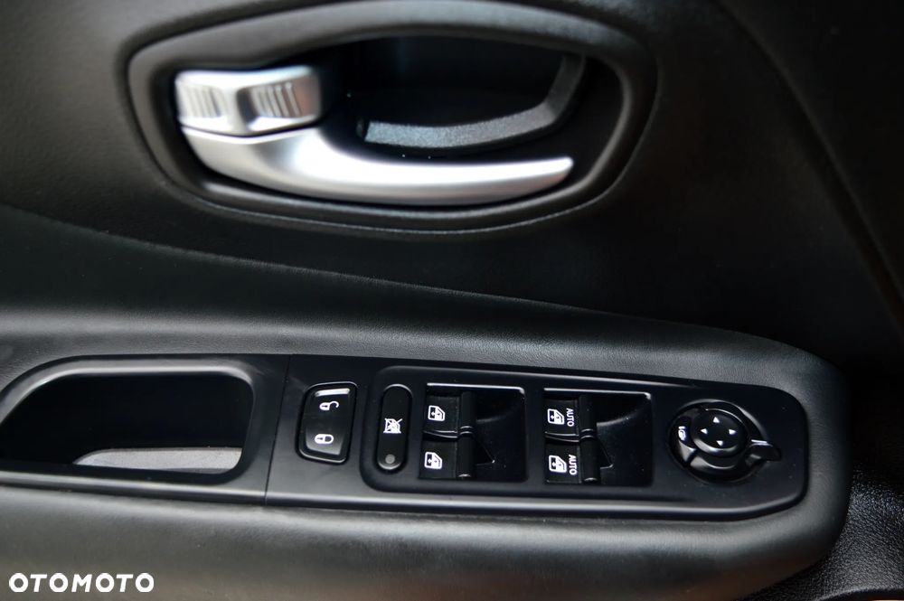 Jeep Renegade - 36