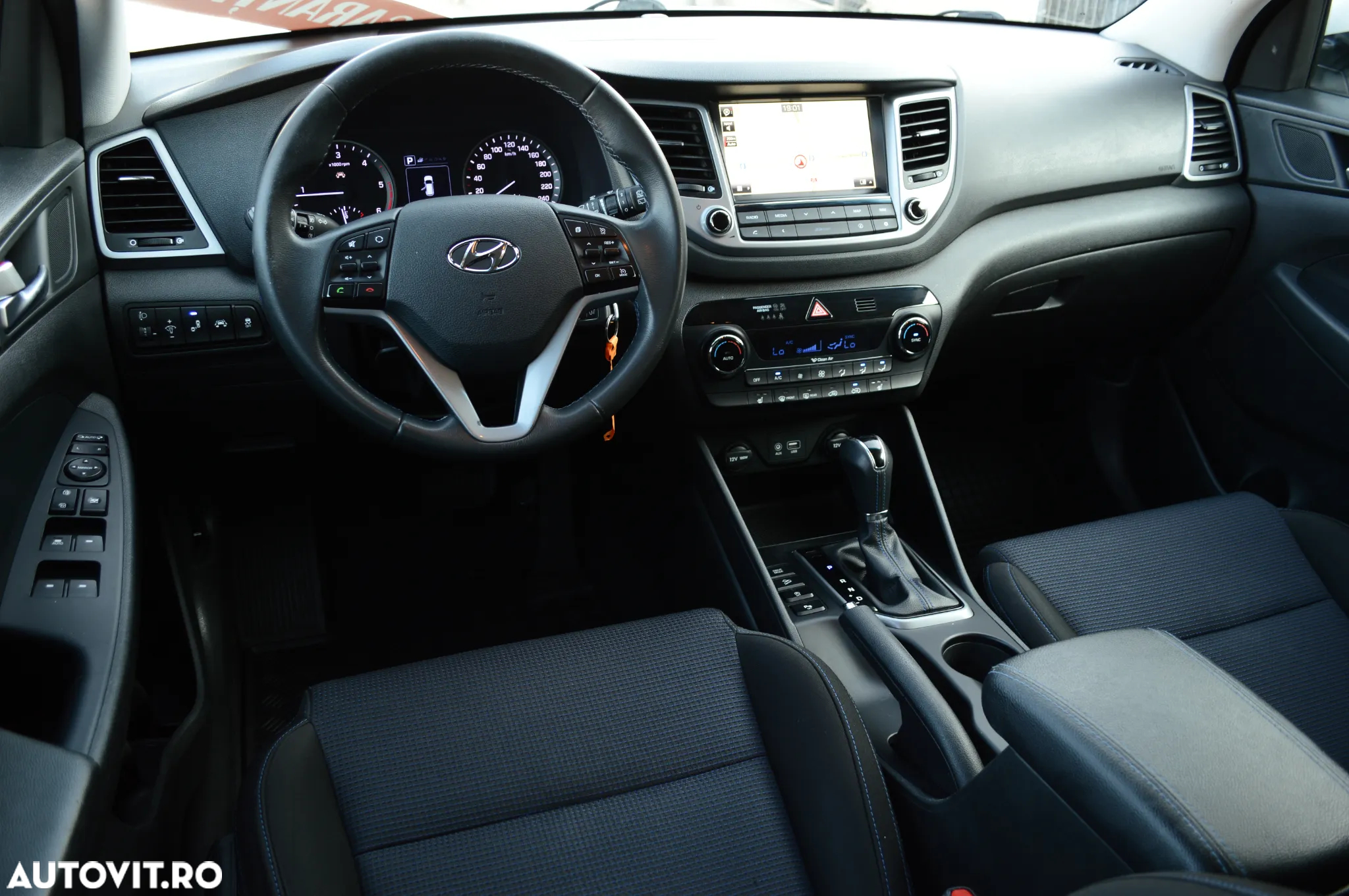Hyundai Tucson blue 1.7 CRDi 2WD DCT Passion - 28