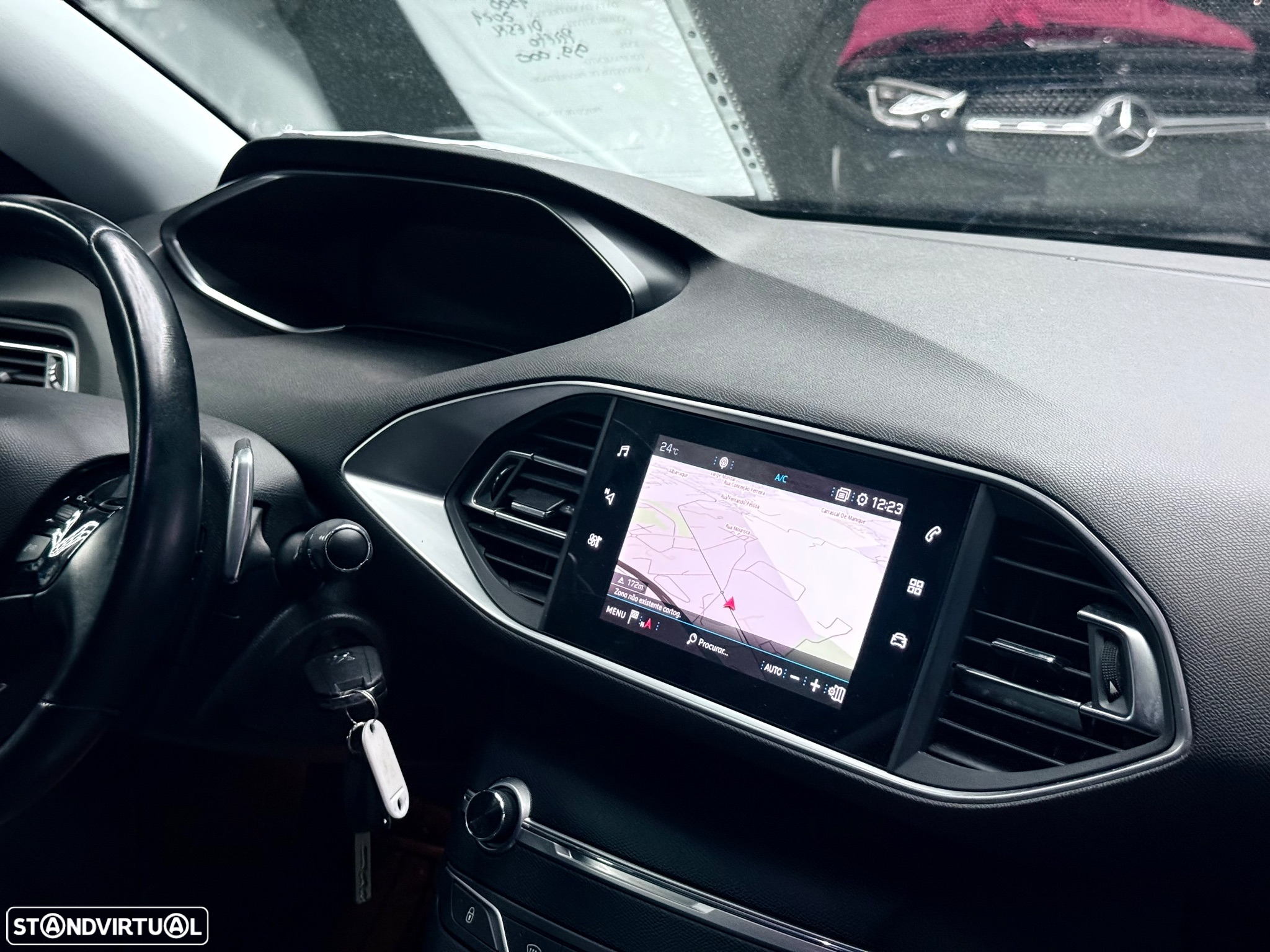 Peugeot 308 SW 1.5 BlueHDi Allure Pack EAT8 - 14