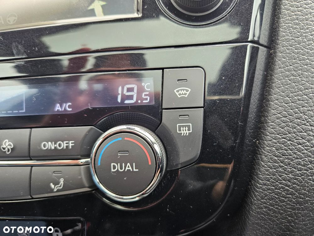 Nissan Qashqai 1.6 Tekna S/S - 11