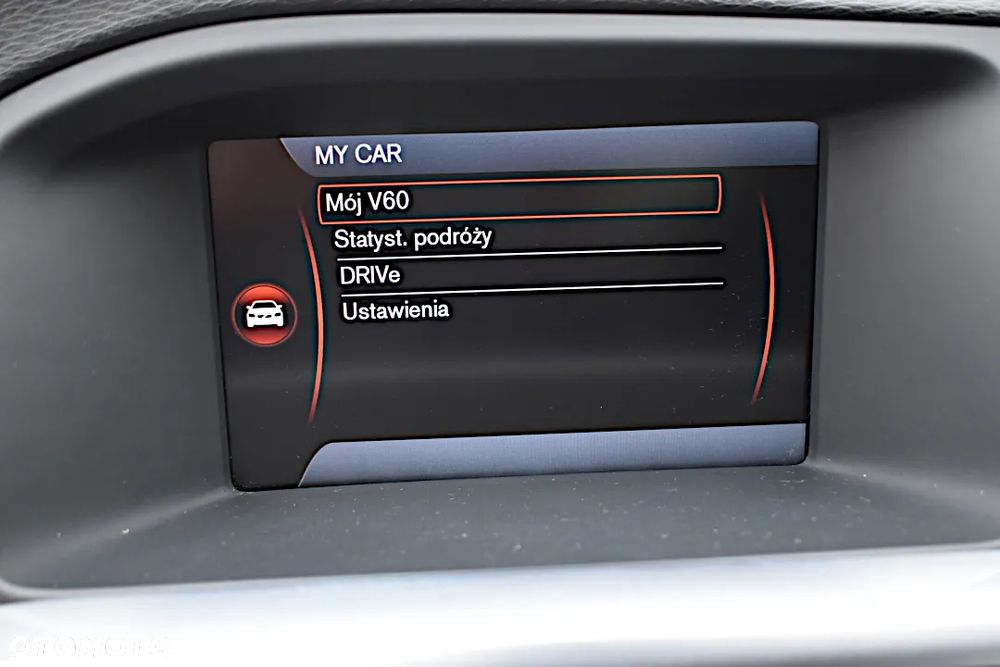 Volvo V60 DRIVe Momentum - 24