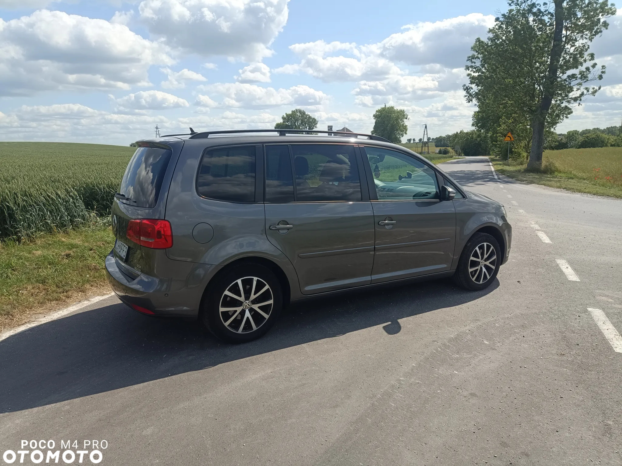 Volkswagen Touran 1.6 TDI DPF BlueMot Comfortline - 5