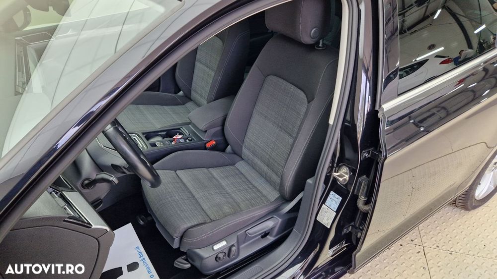 Volkswagen Passat 2.0 TDI DSG Comfortline - 13
