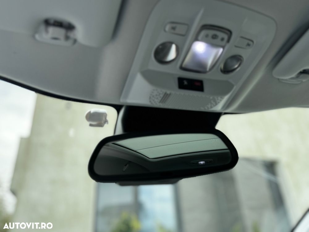 Peugeot 2008 1.2 PureTech Turbo S&S GT-Line - 20