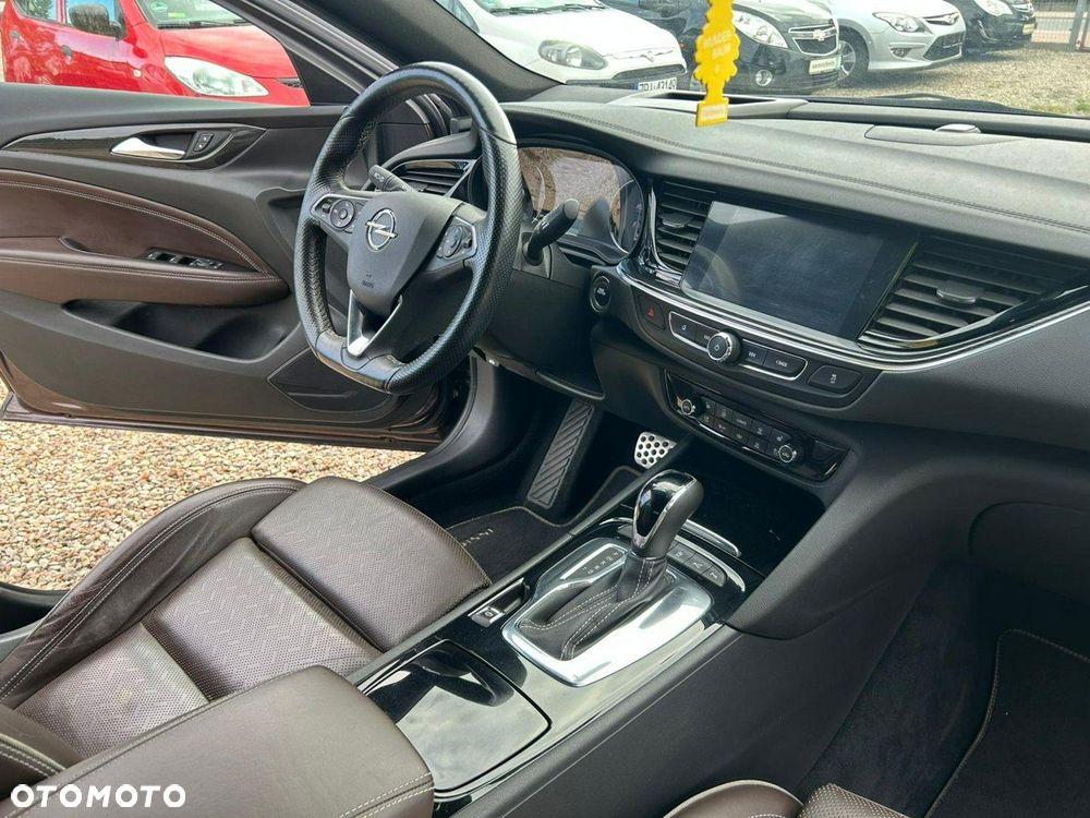 Opel Insignia - 19