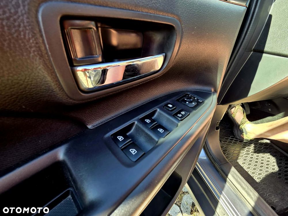 Mitsubishi Outlander 2.0 Instyle SDA 4WD CVT - 21