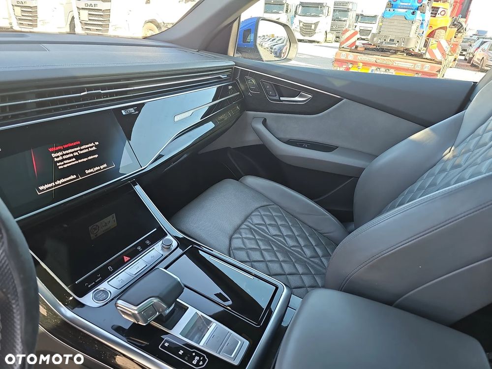 Audi Q8 50 TDI mHEV Quattro Tiptronic - 17