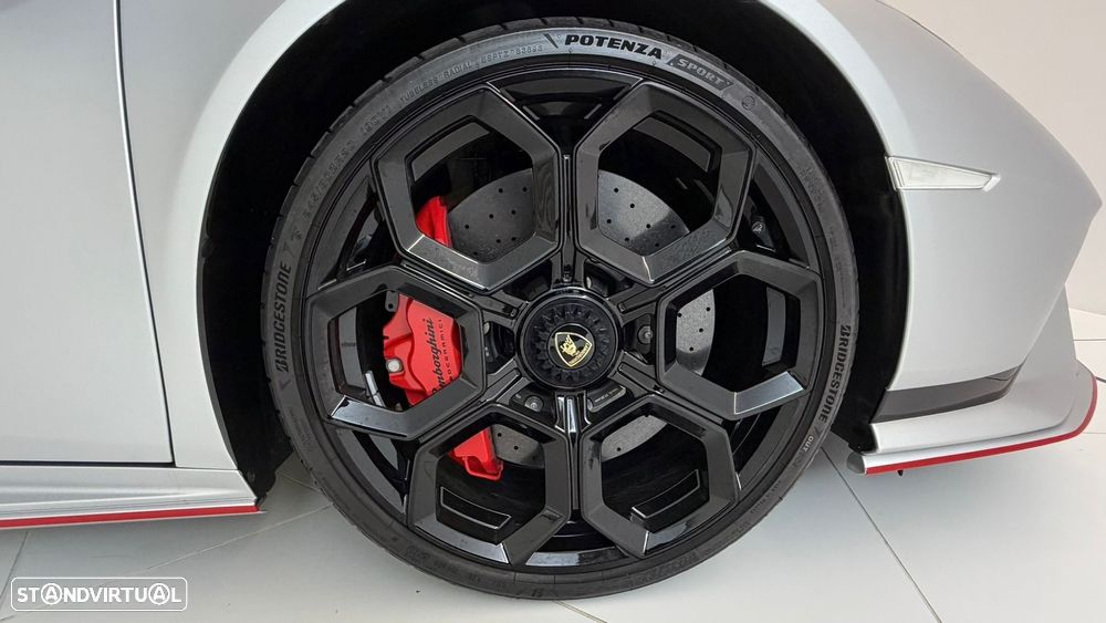 Lamborghini Huracán Tecnica 60th Anniversary - 8