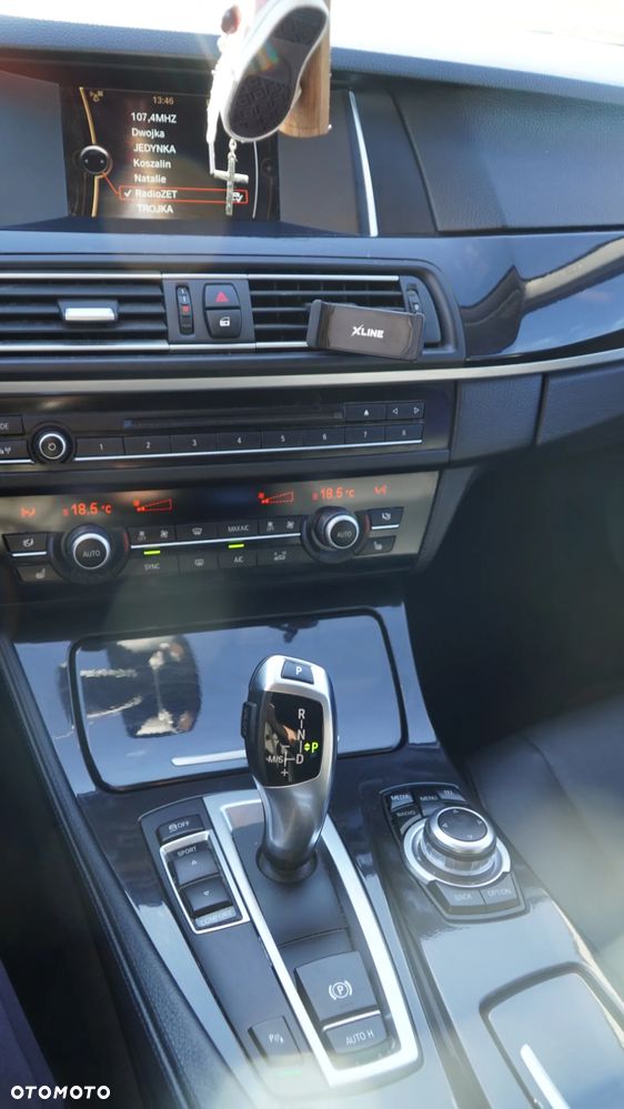 BMW Seria 5 520d xDrive - 22