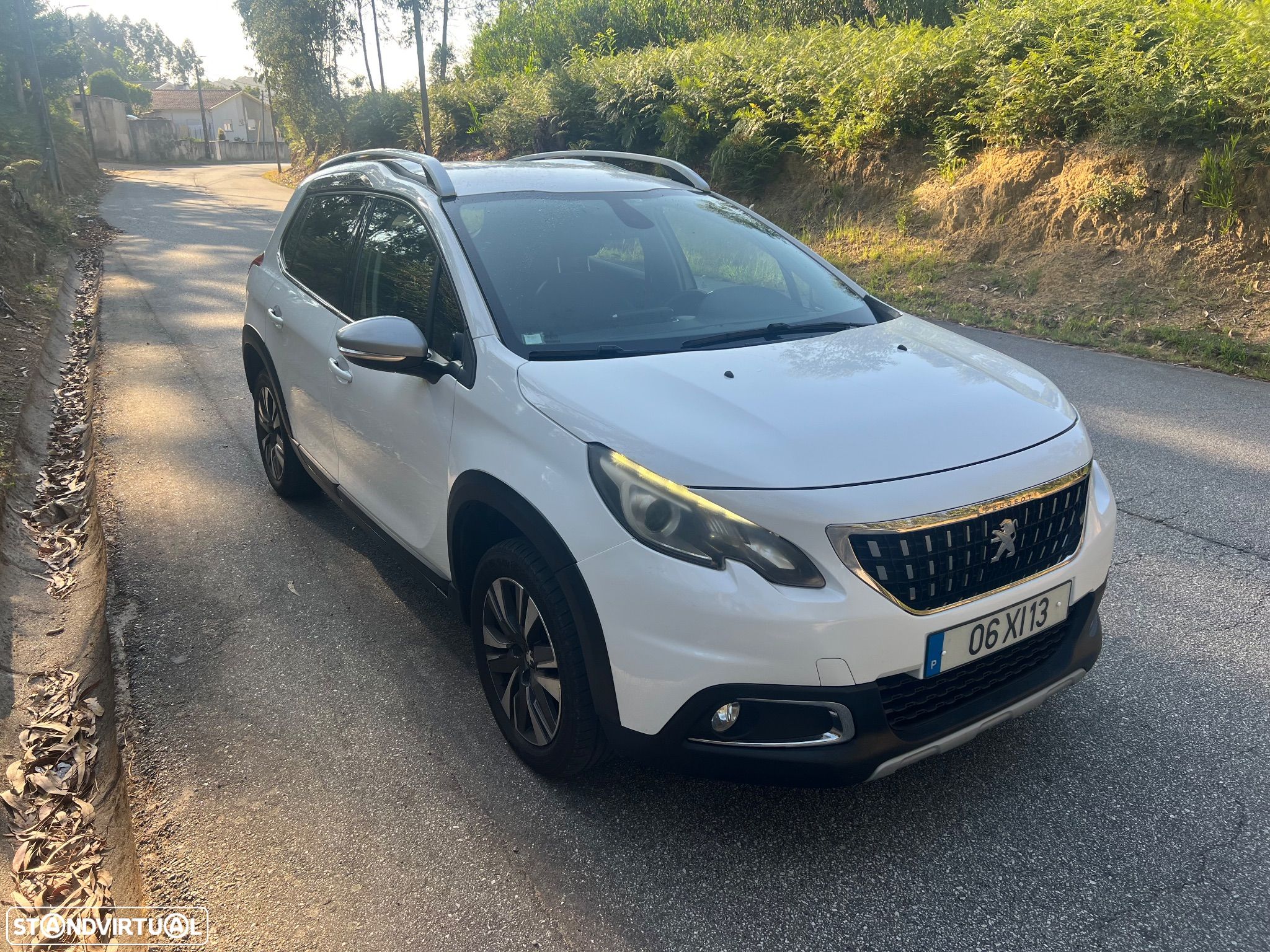 Peugeot 2008 1.6 BlueHDi Style - 1