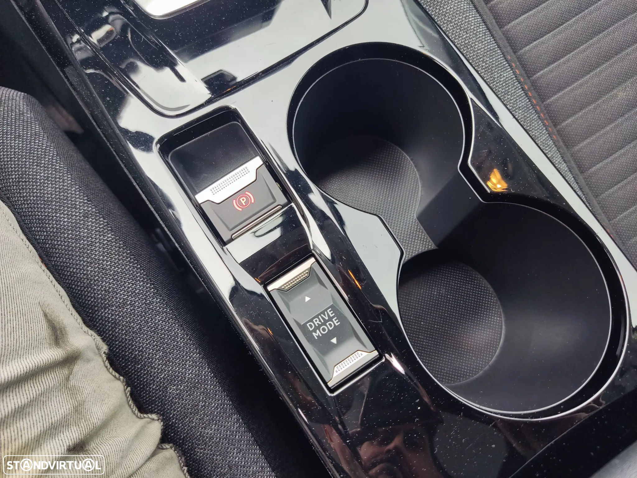 Peugeot e-208 50 kWh Active Pack - 19