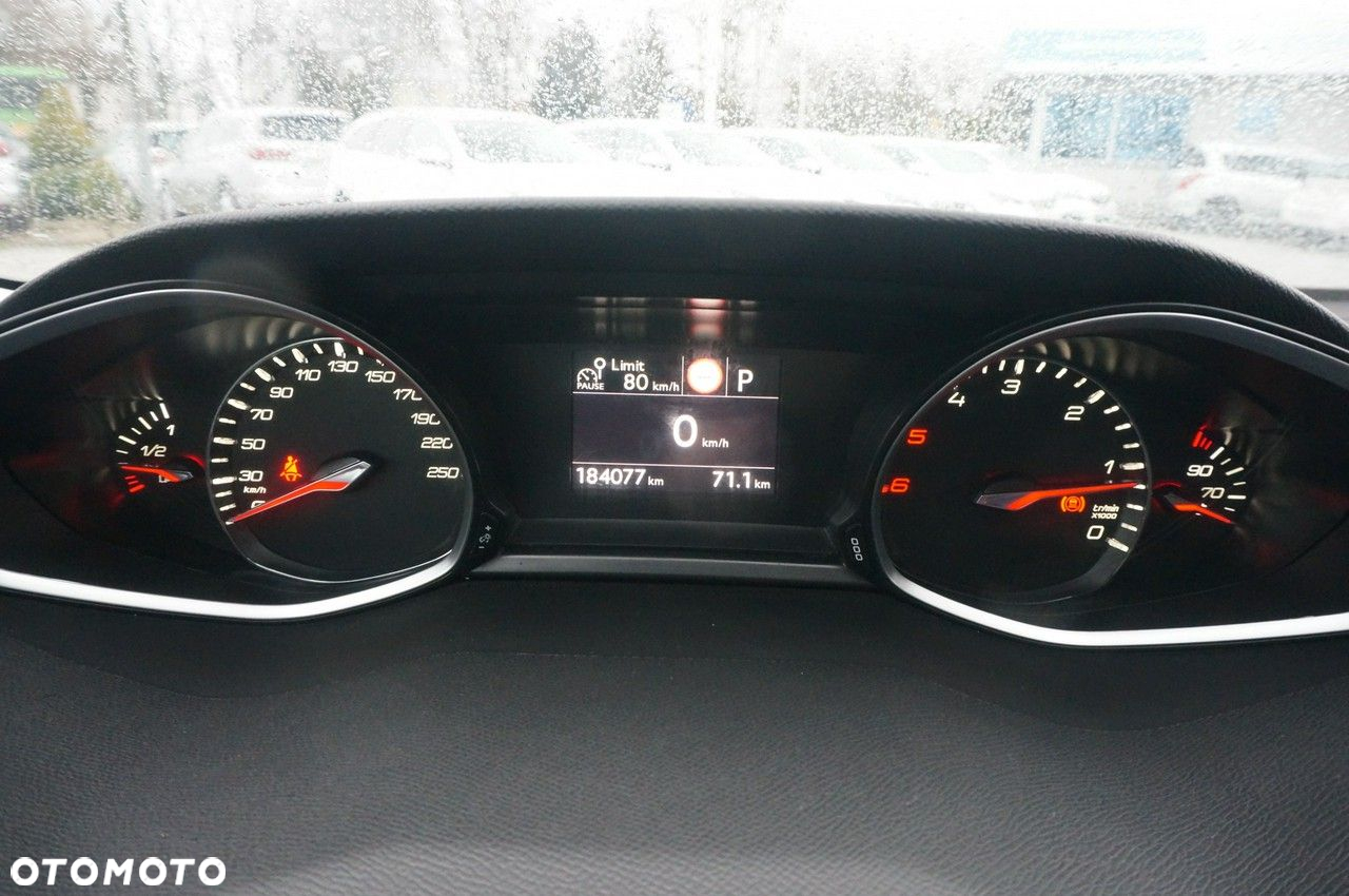 Peugeot 308 1.5 BlueHDi Allure Pack S&S EAT8 - 14