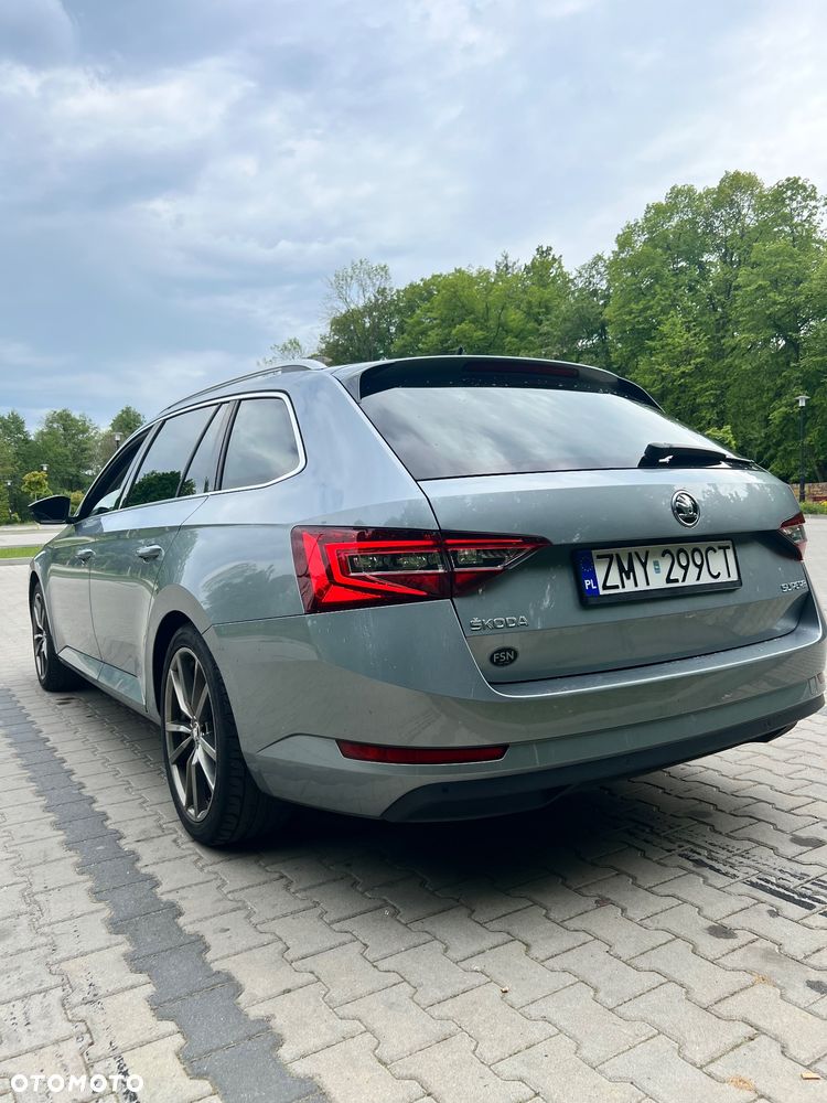 Skoda Superb 2.0 TDI Ambition - 6