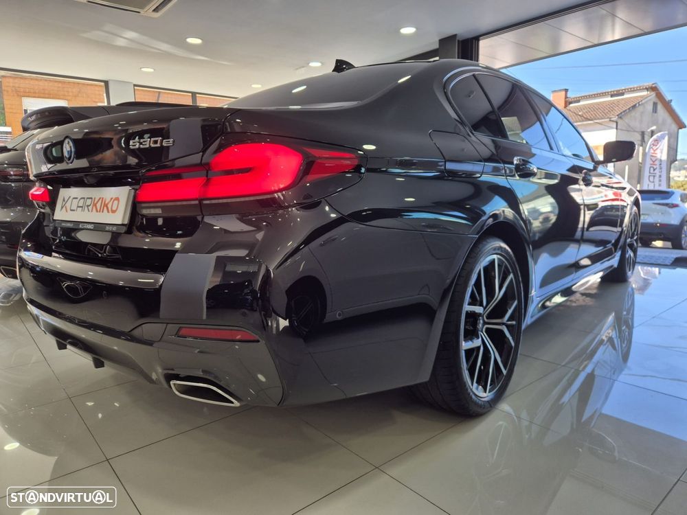 BMW 530 e Pack Desportivo M - 4