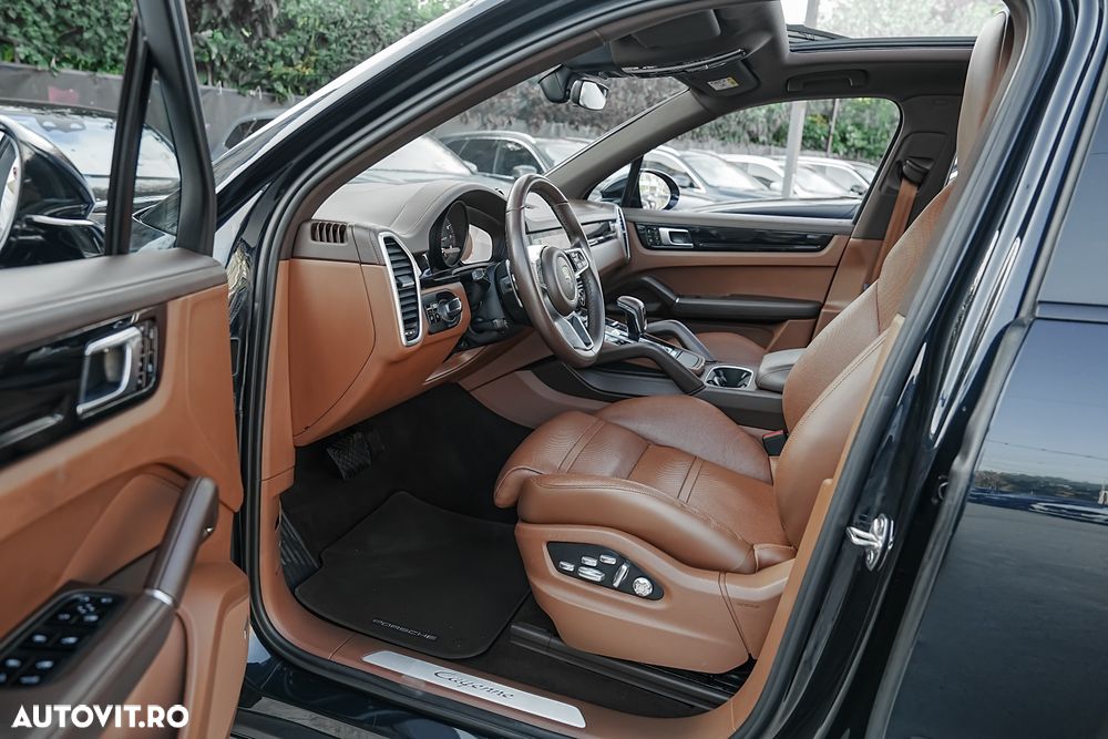 Porsche Cayenne Tiptronic S - 9