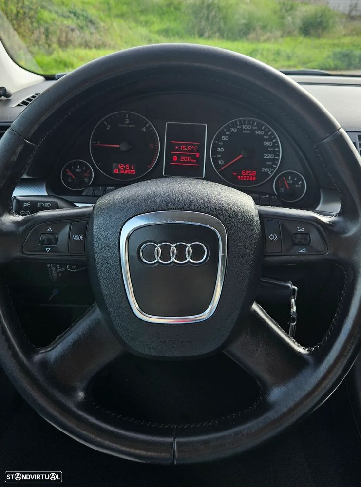 Audi A4 Avant 2.0 TDi S-line - 7