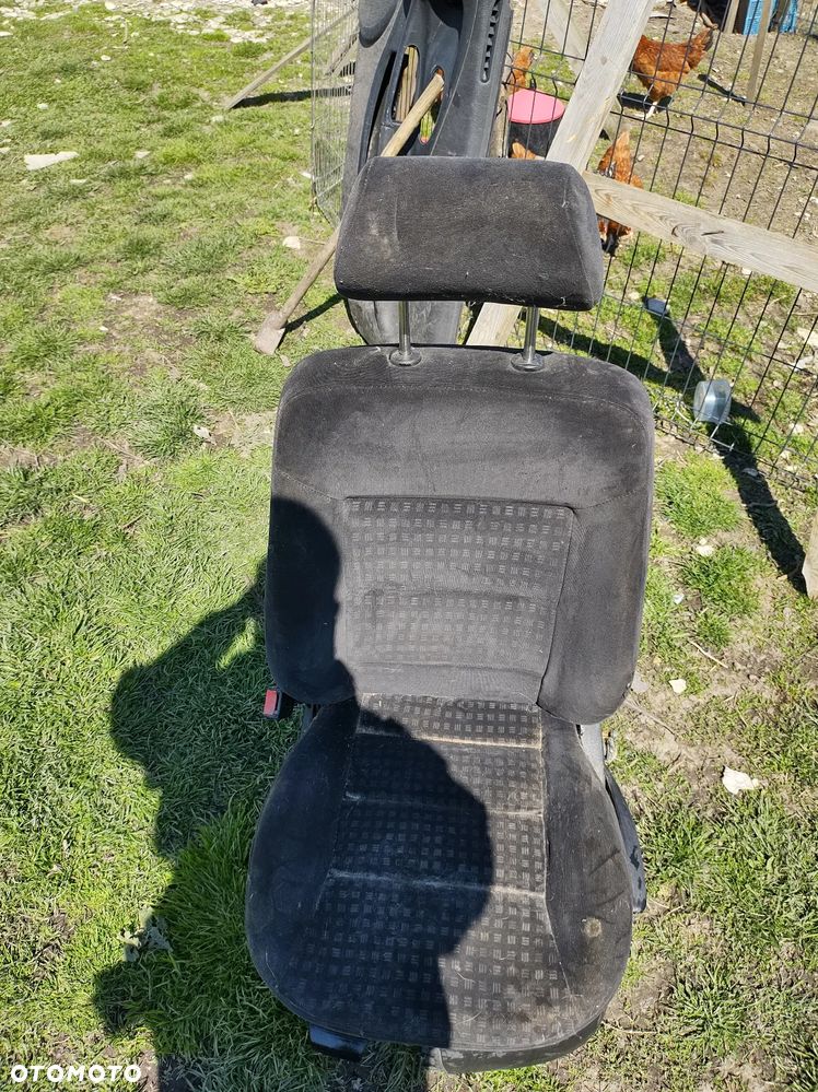 VW Passat B5 FL sedan  fotel przód  lewy kanapa tyl sedan - 1