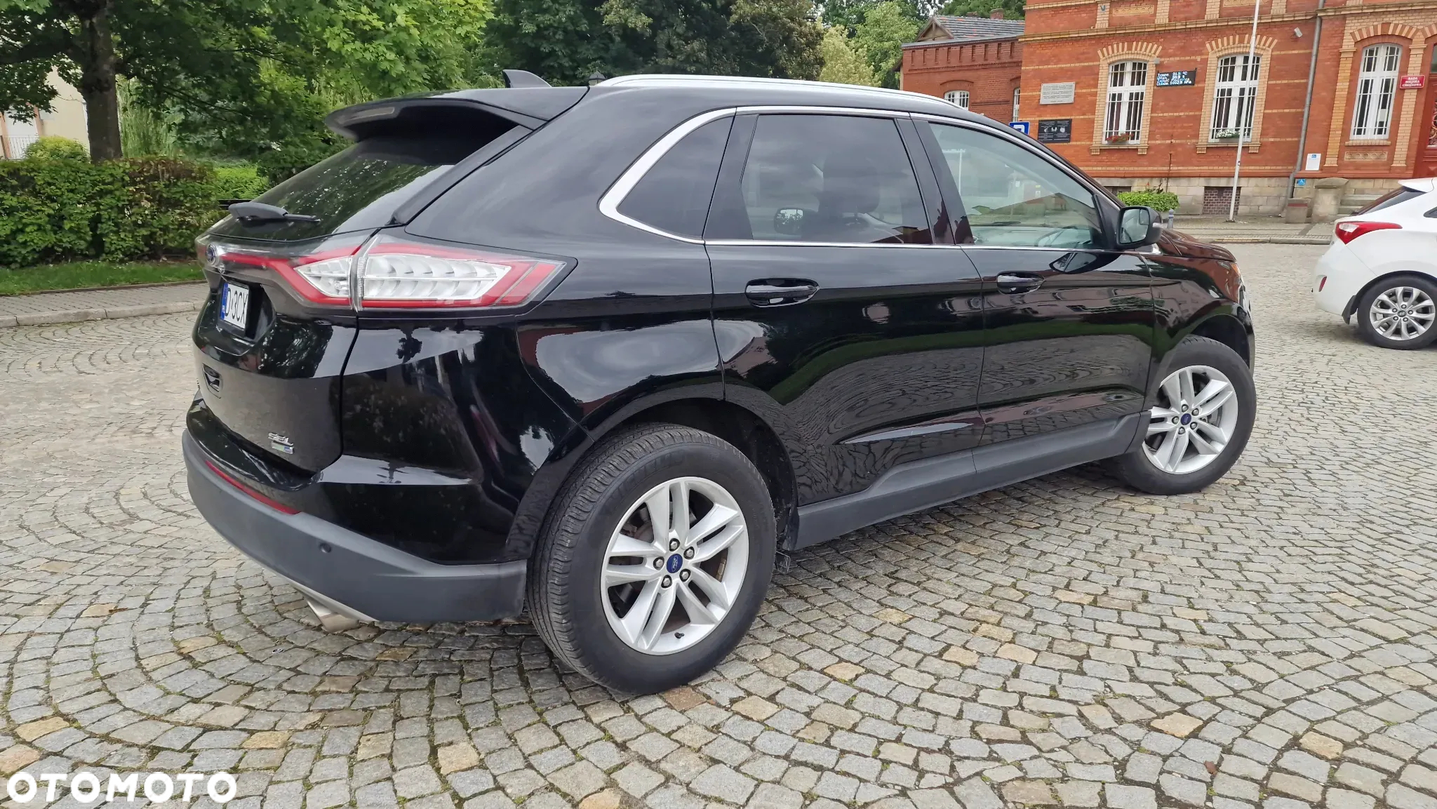 Ford Edge - 10