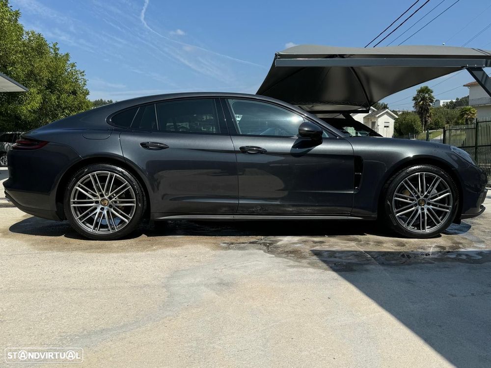 Porsche Panamera 4 S - 4