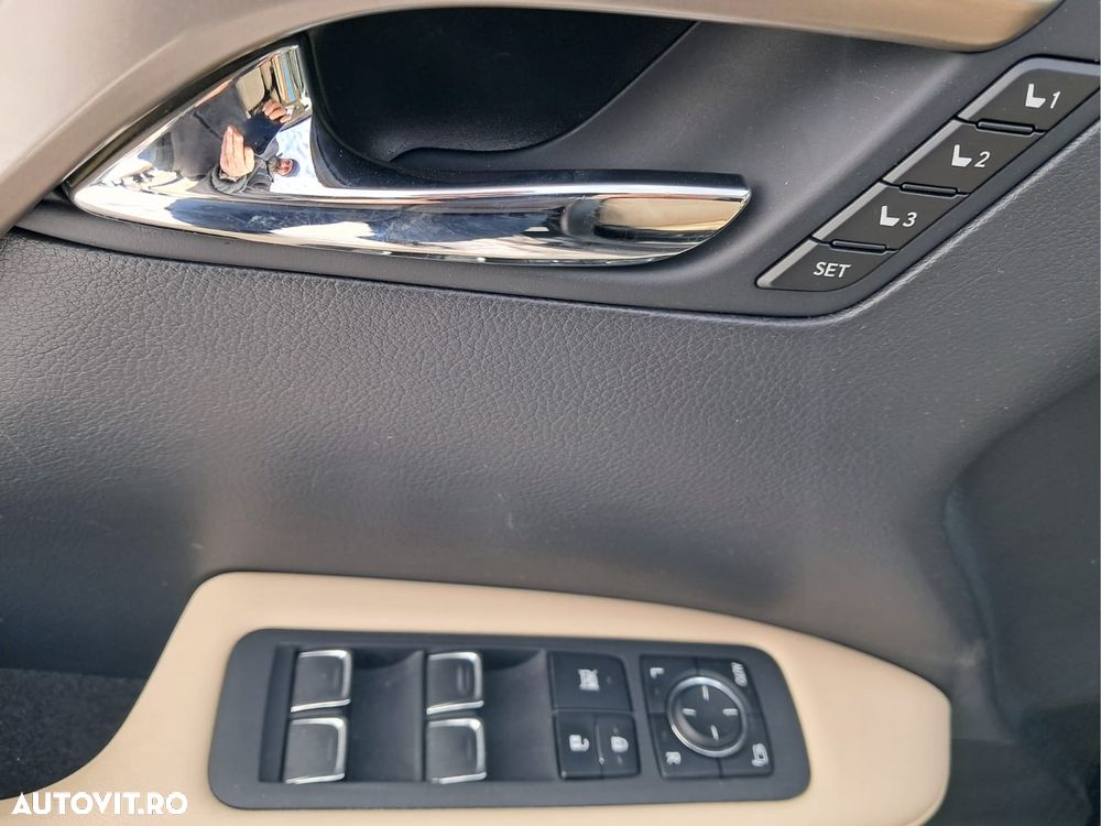Lexus Seria RX - 18