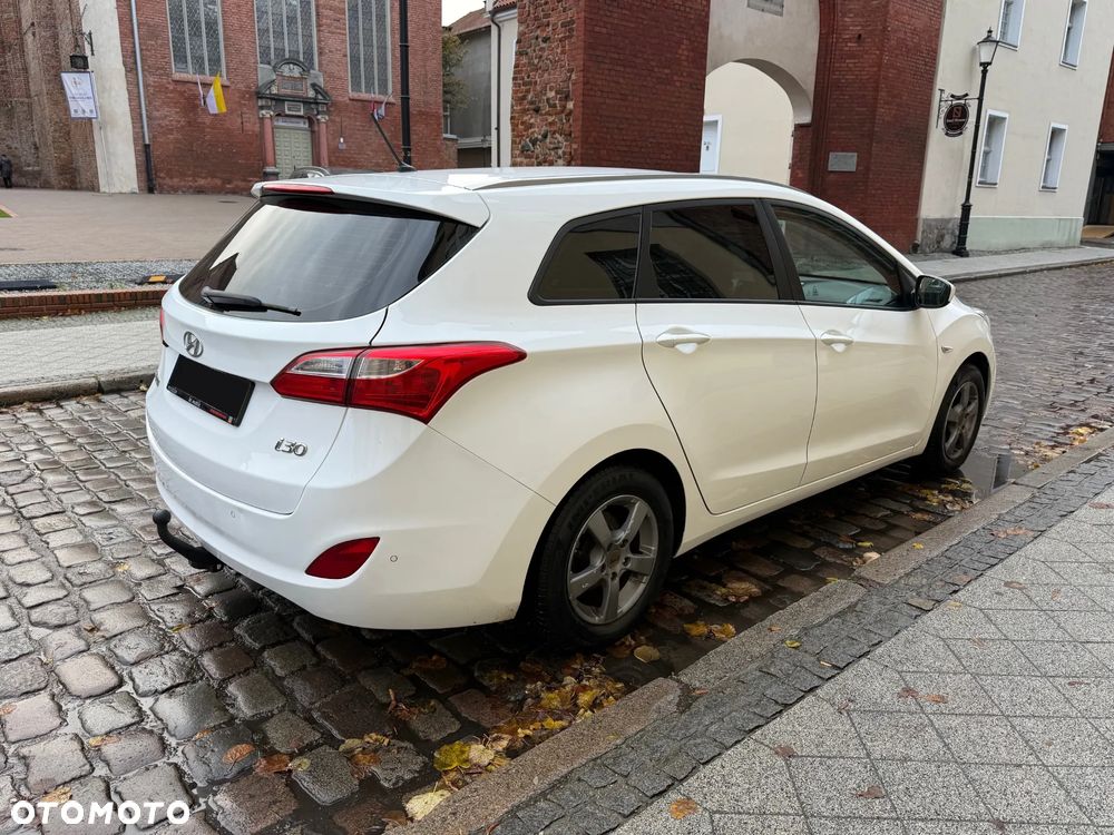 Hyundai i30 1.6 CRDi BlueDrive Comfort - 3