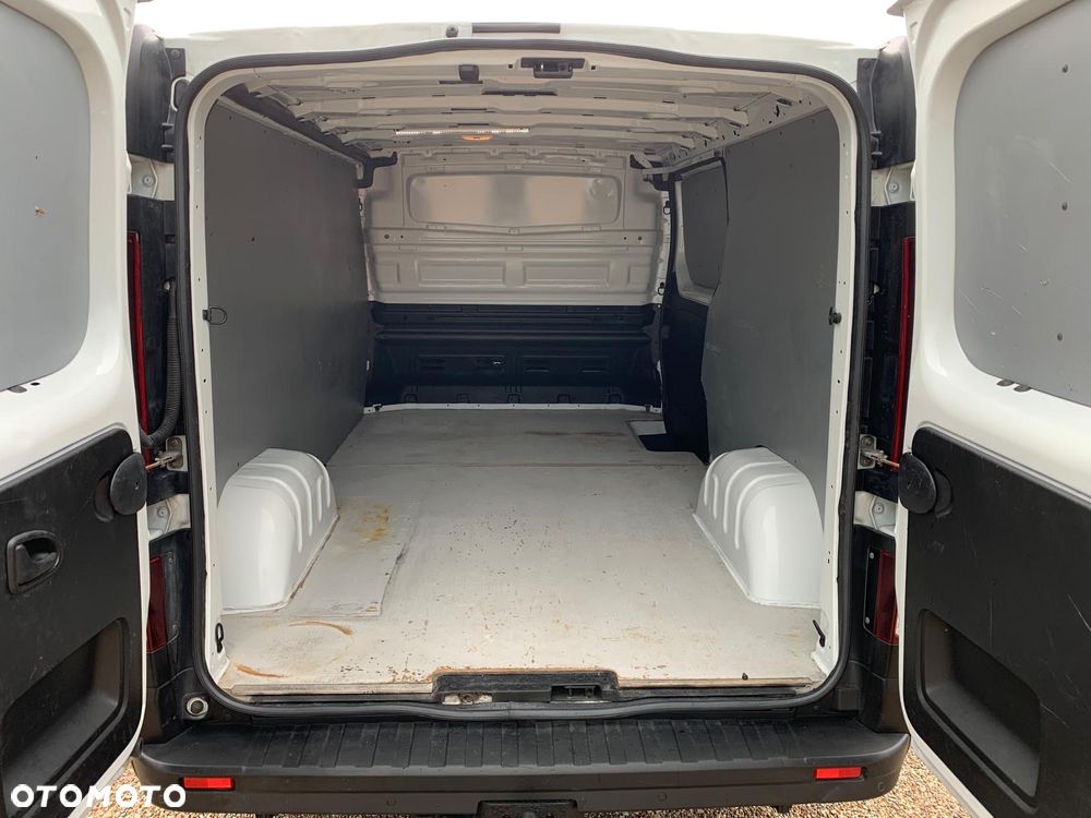 Renault Trafic - 15