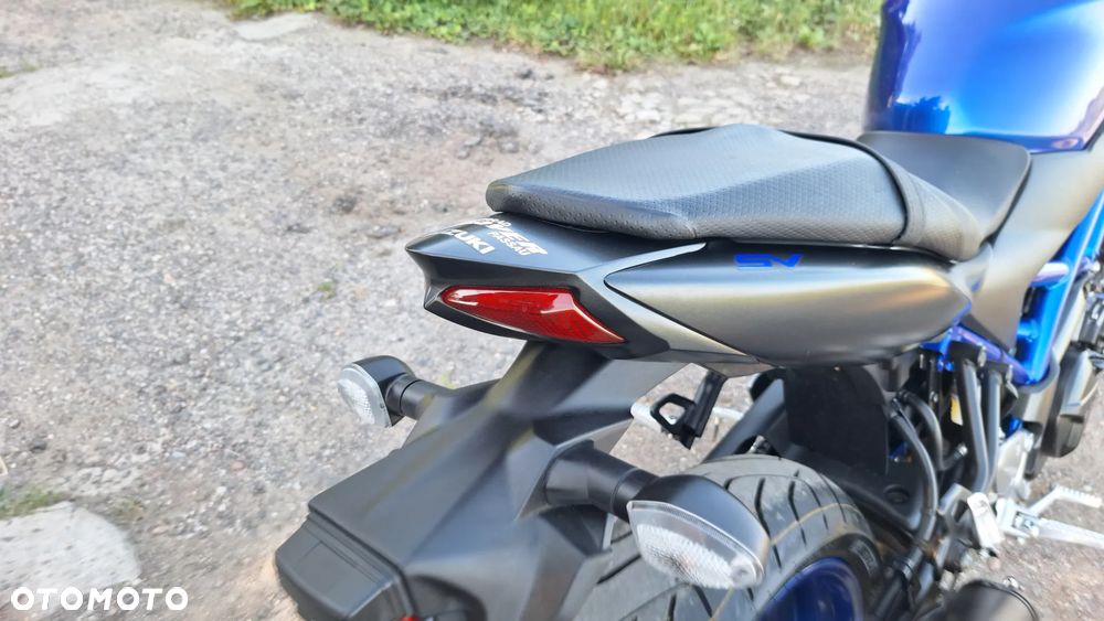 Suzuki SV - 17