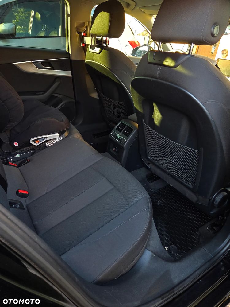 Audi A4 Avant 2.0 TDI Sport S tronic - 6