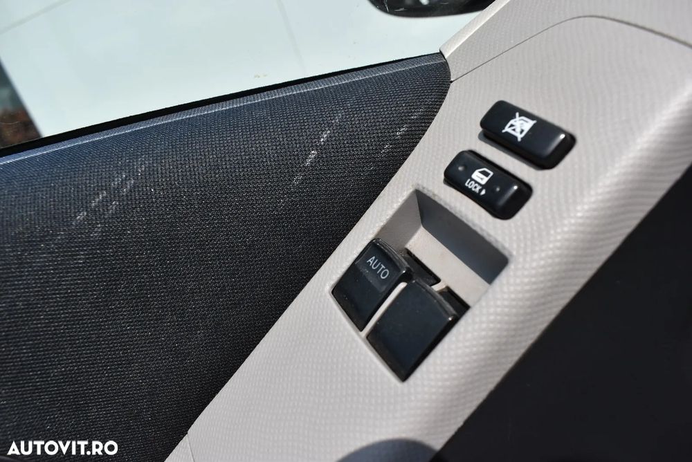 Toyota Yaris 1.3 Sol - 14