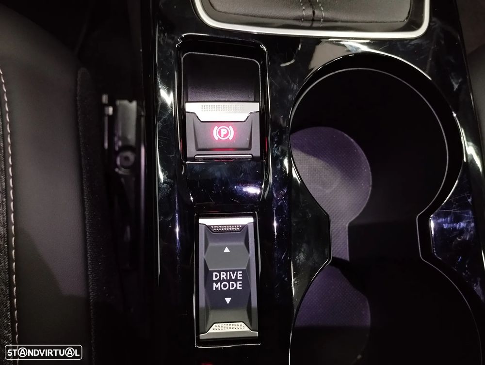 Peugeot 2008 1.2 PureTech Allure - 39