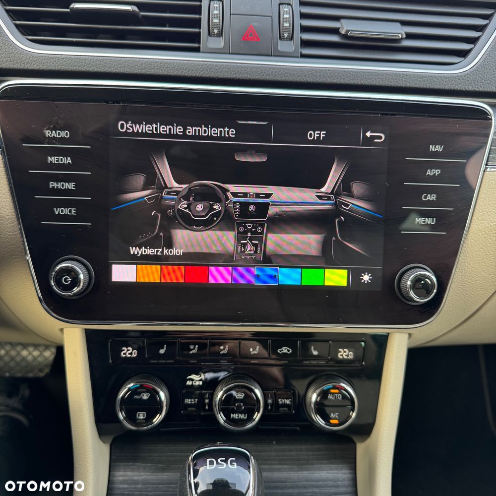 Skoda Superb 2.0 TSI Style DSG - 32