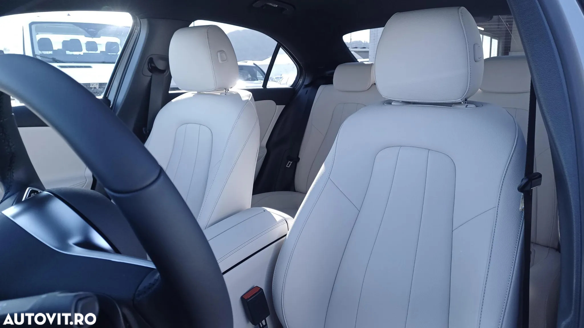 Mercedes-Benz A 220 4MATIC MHEV 8G-DCT Sedan - 11