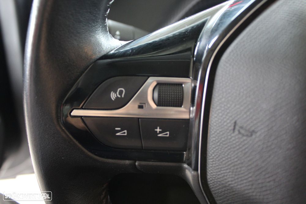 Peugeot 208 1.2 PureTech Active Pack - 15