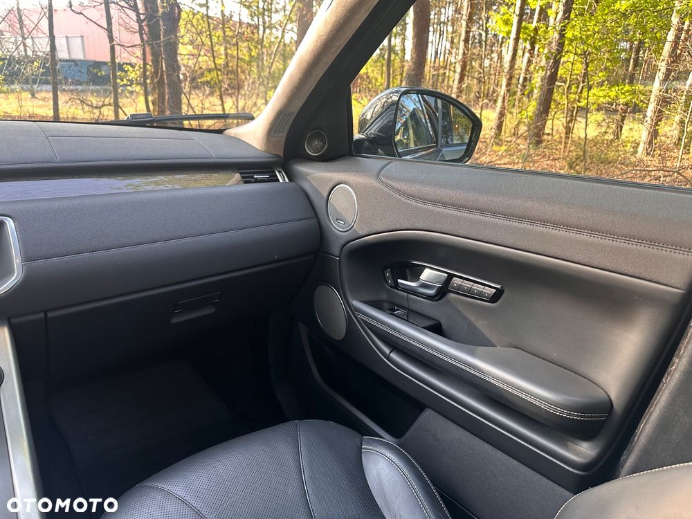 Land Rover Range Rover Evoque P250 R-Dynamic - 24