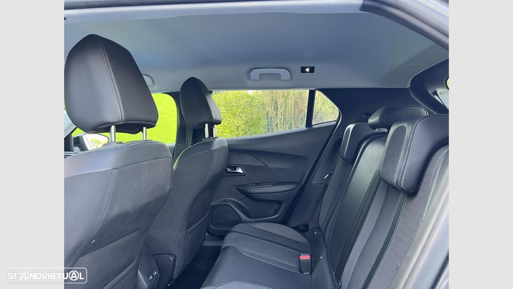 Peugeot 2008 1.2 PureTech Allure - 13