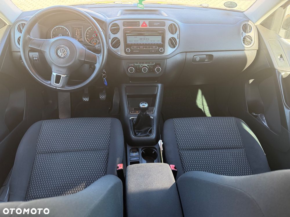 Volkswagen Tiguan - 27