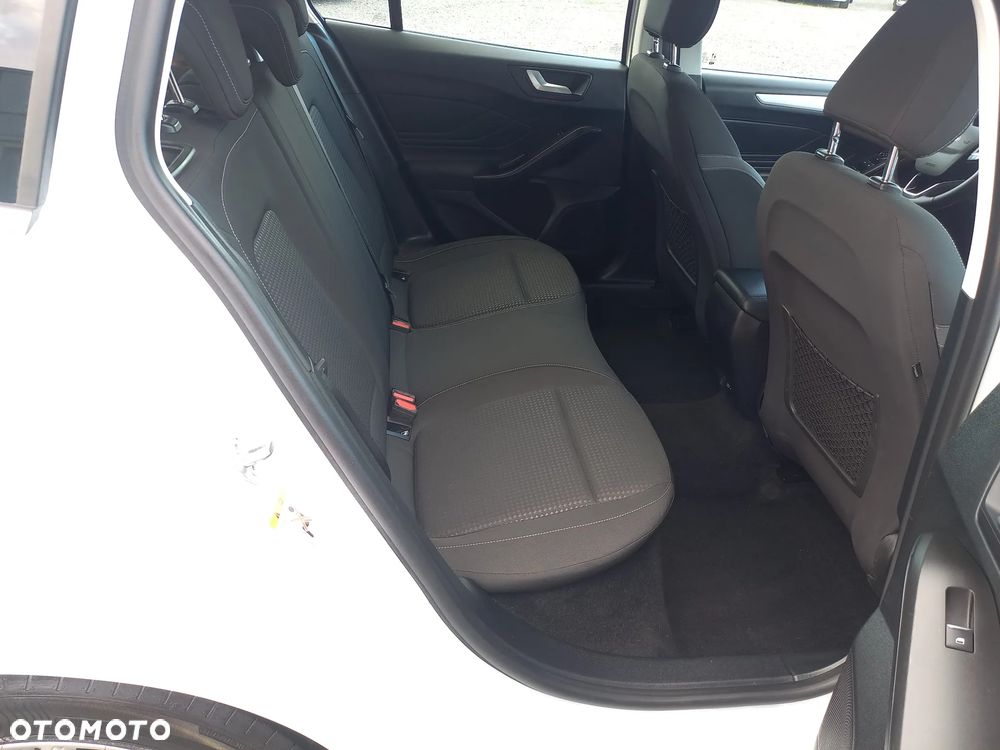 Ford Focus 1.5 EcoBlue STart-Stopp-System TITANIUM - 18