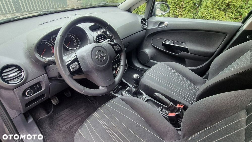 Opel Corsa - 10
