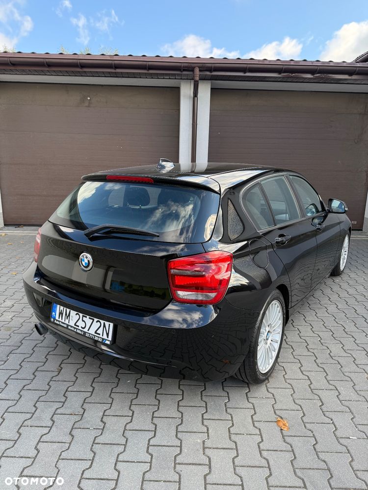 BMW Seria 1 116i - 6