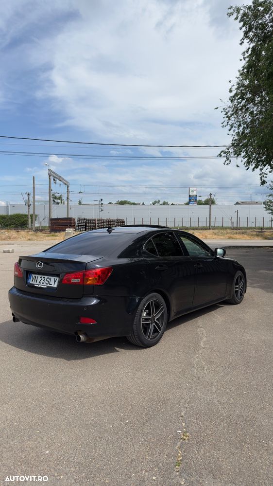 Lexus Seria IS 250 2.5 V6 Aut Luxury - 5