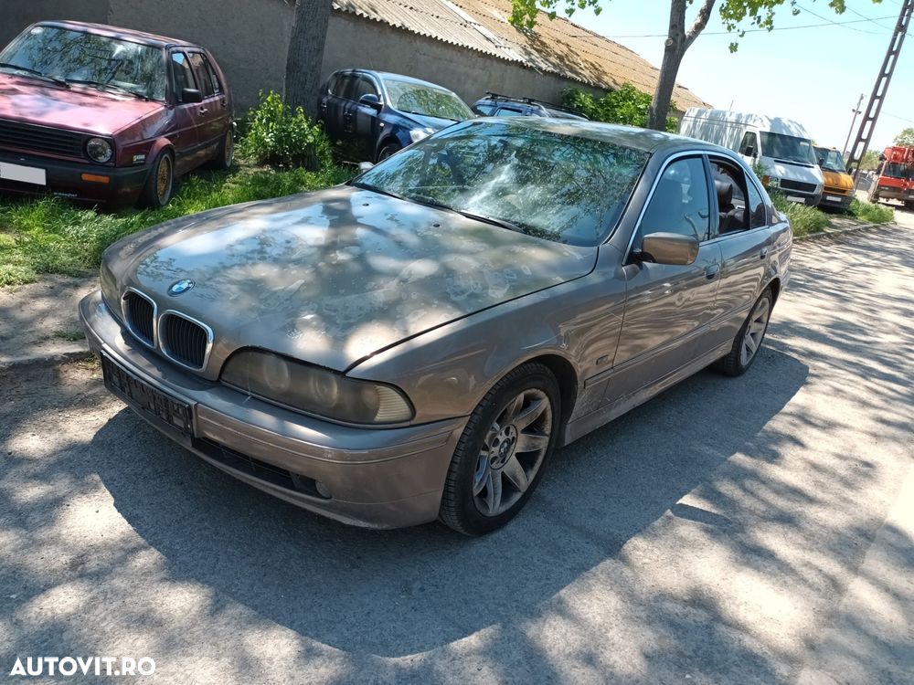 Dezmembrari  BMW 5 (E39)  1995  > 2004 525 d Motorina