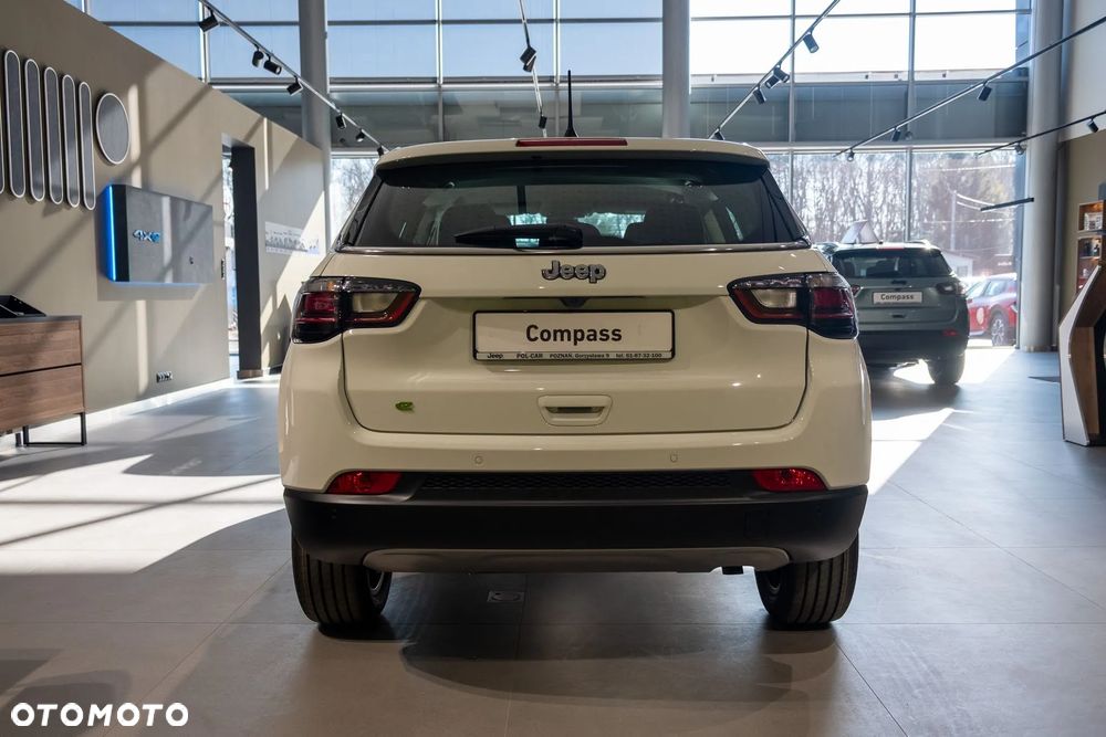 Jeep Compass 1.5 T4 mHEV Altitude FWD S&S DCT - 9