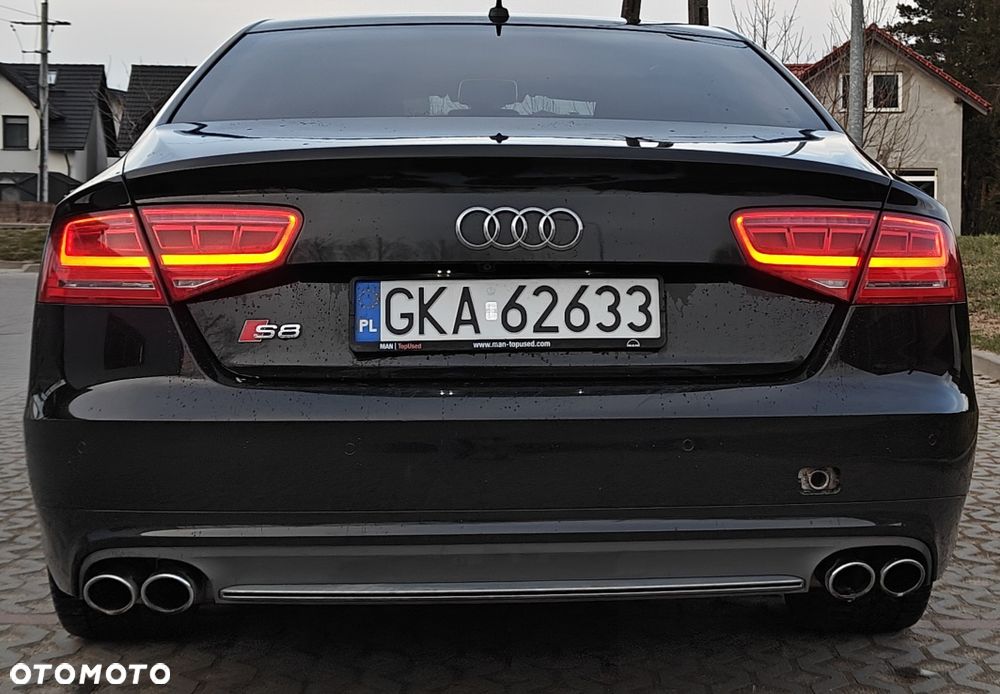 Audi A8 - 6